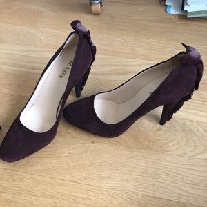 Prada Purple Ruffled Suede Pumps Size 36
